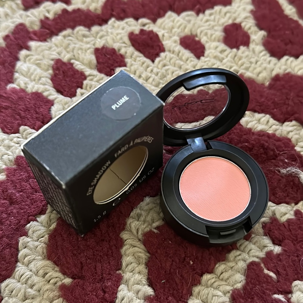 MAC Plume Eyeshadow- Vintage packaging- rare and unused!  Discontinued!